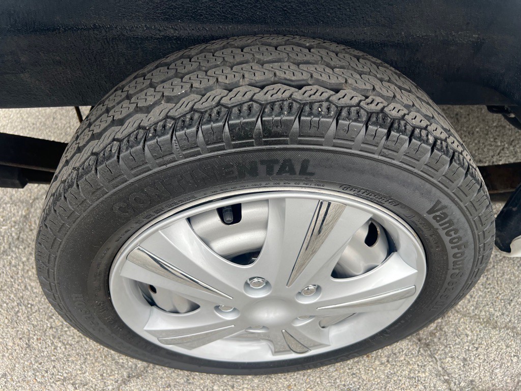 2015 Chevrolet Express Image 39