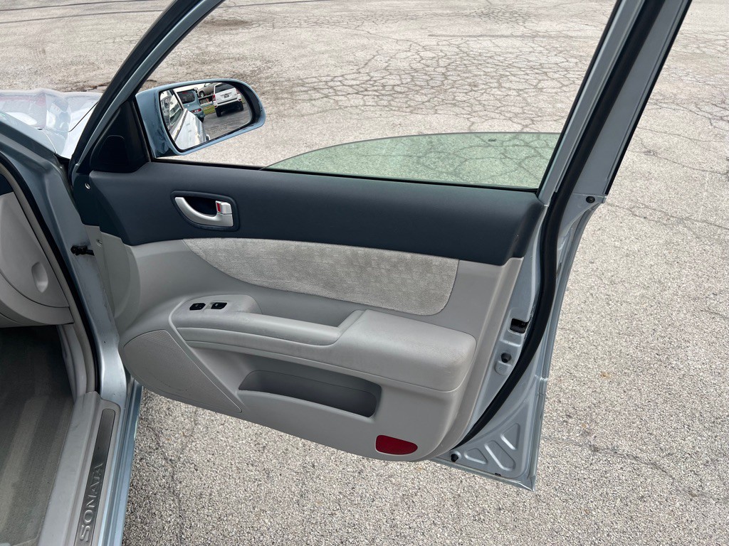 2006 Hyundai Sonata Image 16