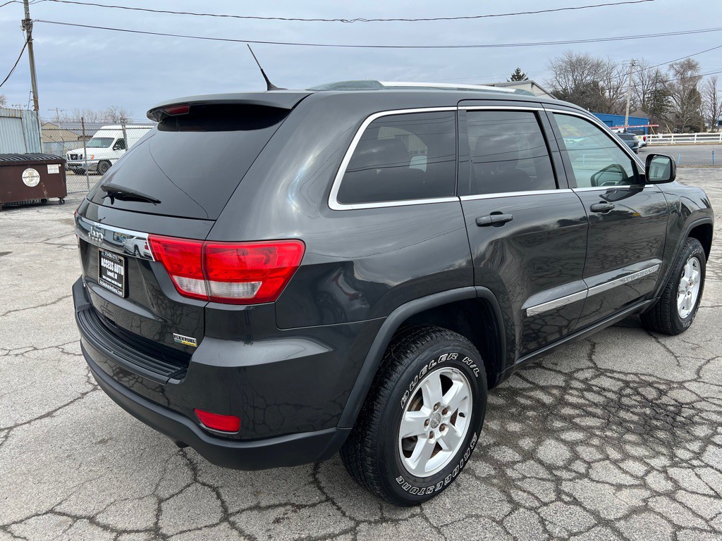 2011 Jeep Grand Cherokee Image 5