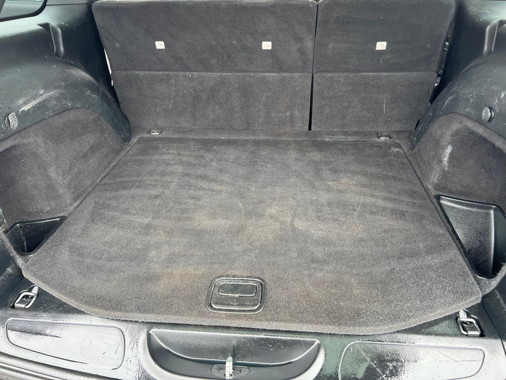 2011 Jeep Grand Cherokee Image 15