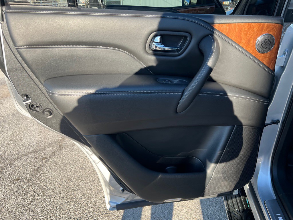 2018 INFINITI QX80 Image 14