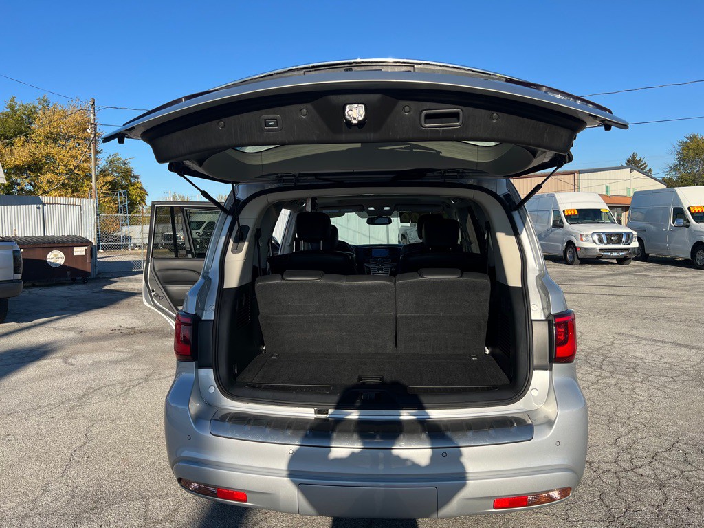 2018 INFINITI QX80 Image 16