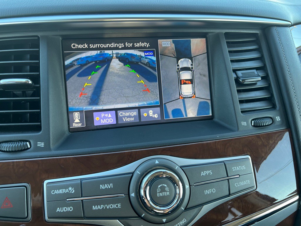 2018 INFINITI QX80 Image 30