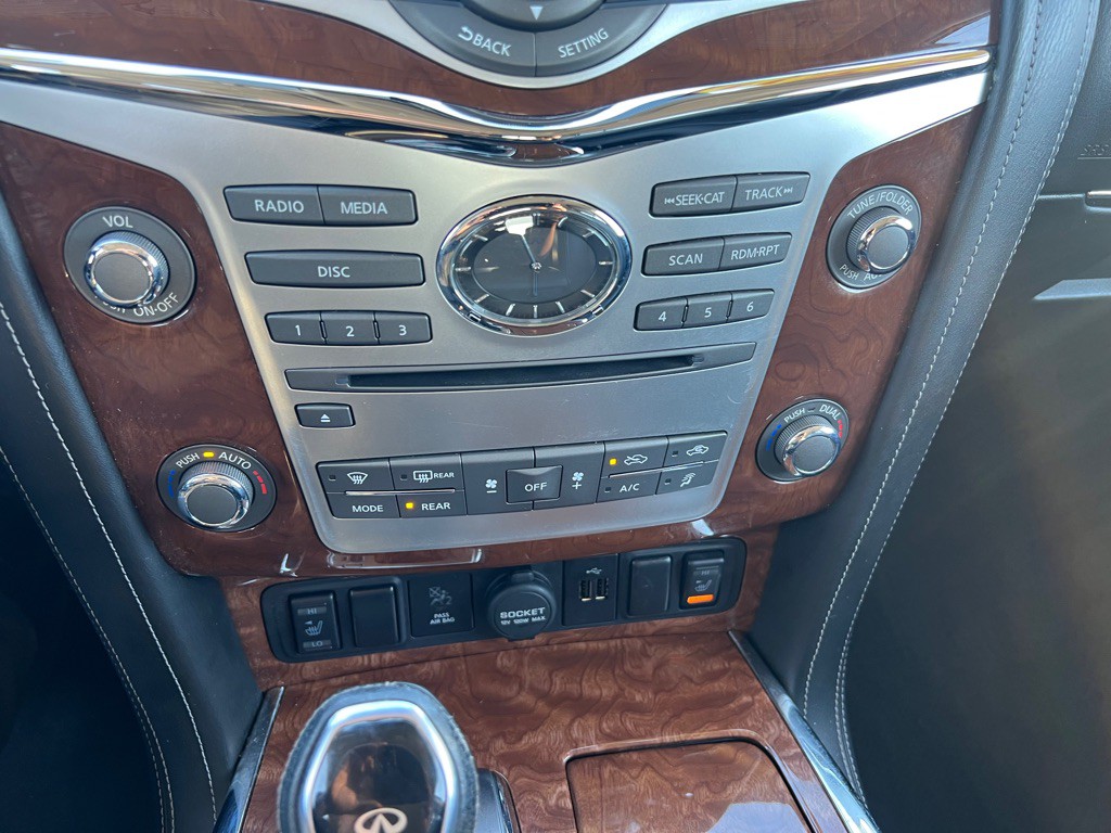 2018 INFINITI QX80 Image 31