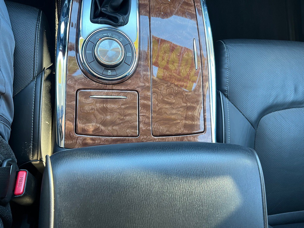 2018 INFINITI QX80 Image 33