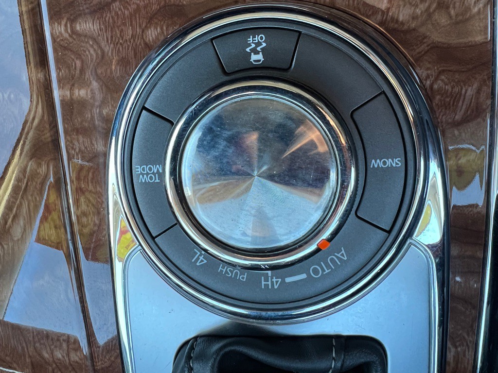 2018 INFINITI QX80 Image 36