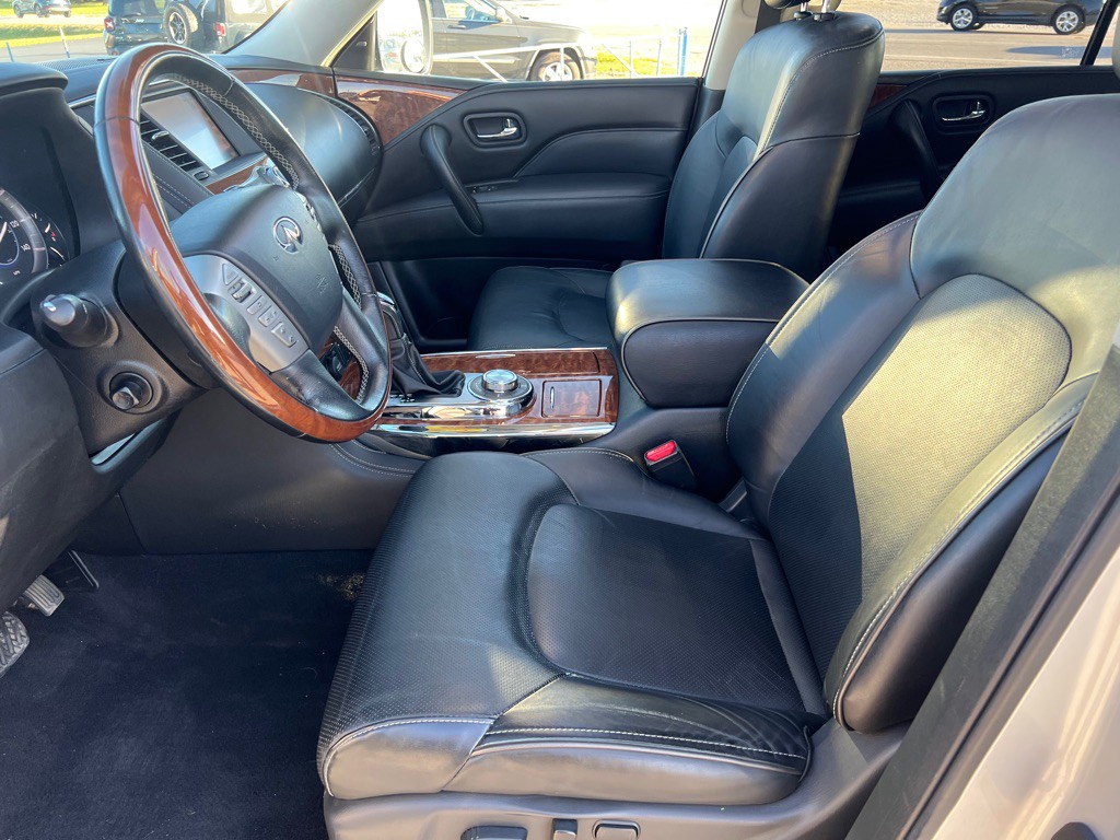 2018 INFINITI QX80 Image 41