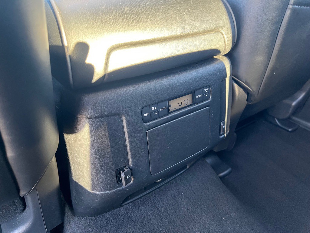 2018 INFINITI QX80 Image 43