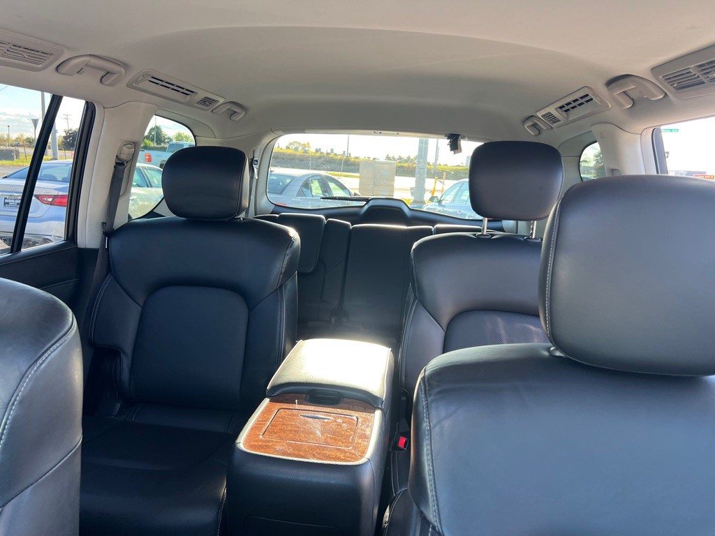 2018 INFINITI QX80 Image 45