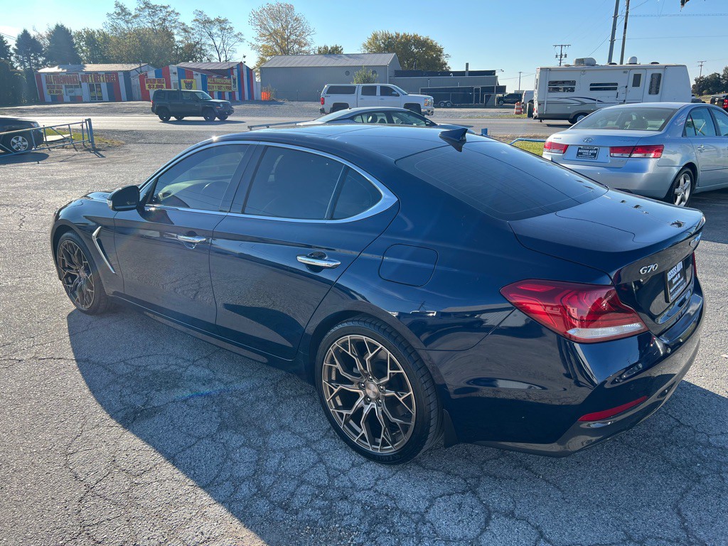 2020 Genesis G70 Image 3
