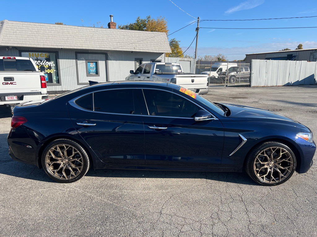 2020 Genesis G70 Image 6