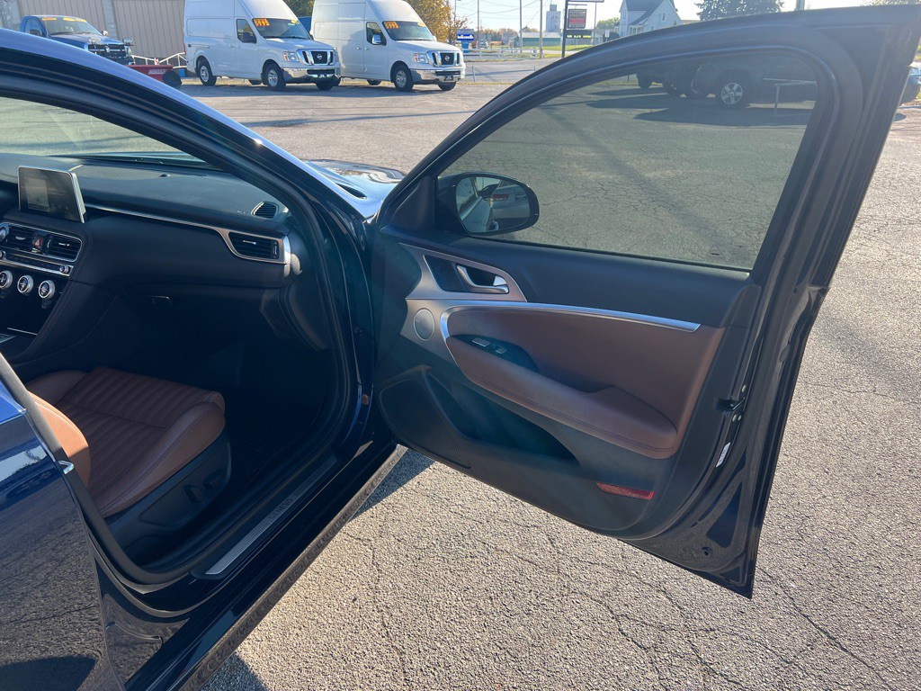 2020 Genesis G70 Image 68