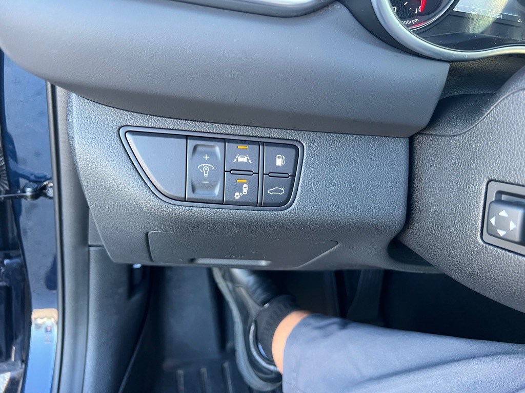 2020 Genesis G70 Image 79