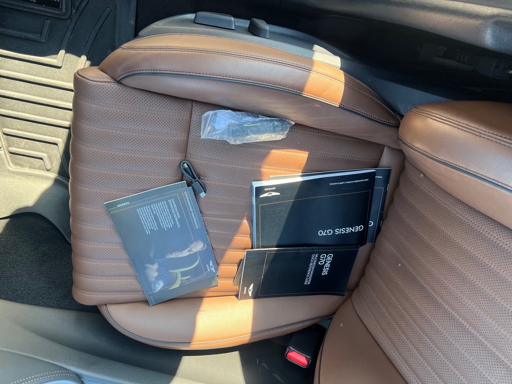 2020 Genesis G70 Image 92