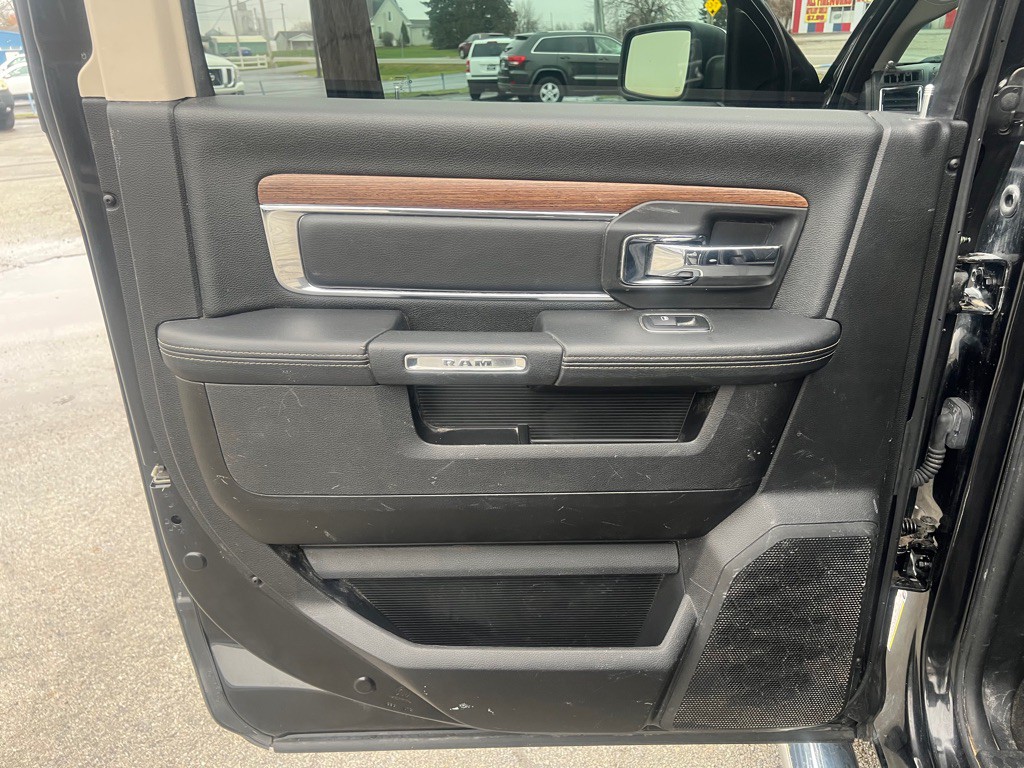 2017 RAM 1500 Image 12