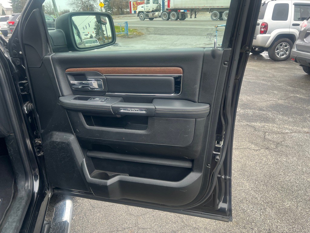 2017 RAM 1500 Image 18