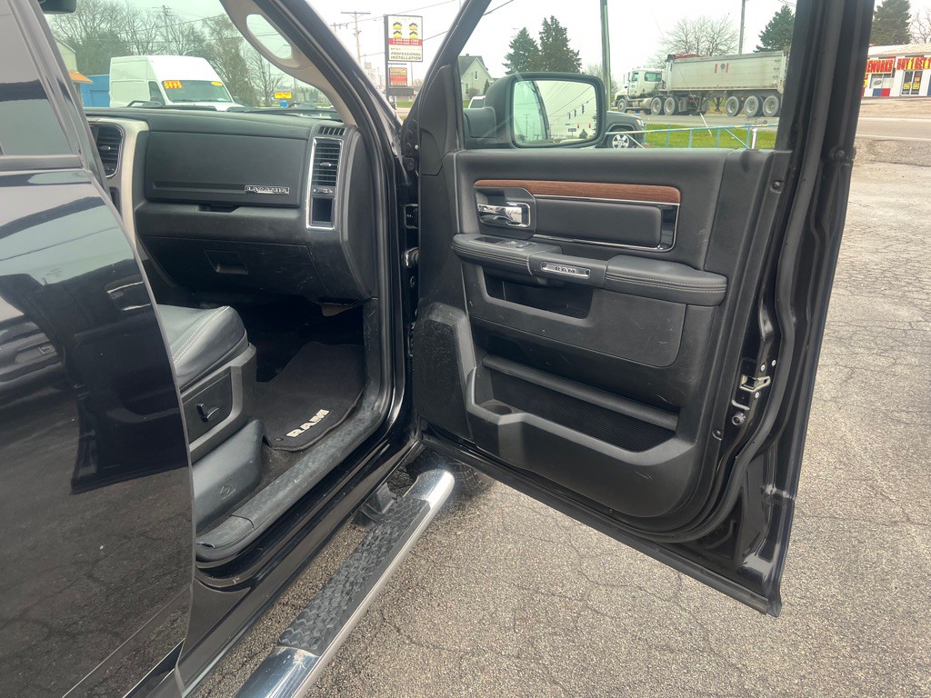 2017 RAM 1500 Image 19