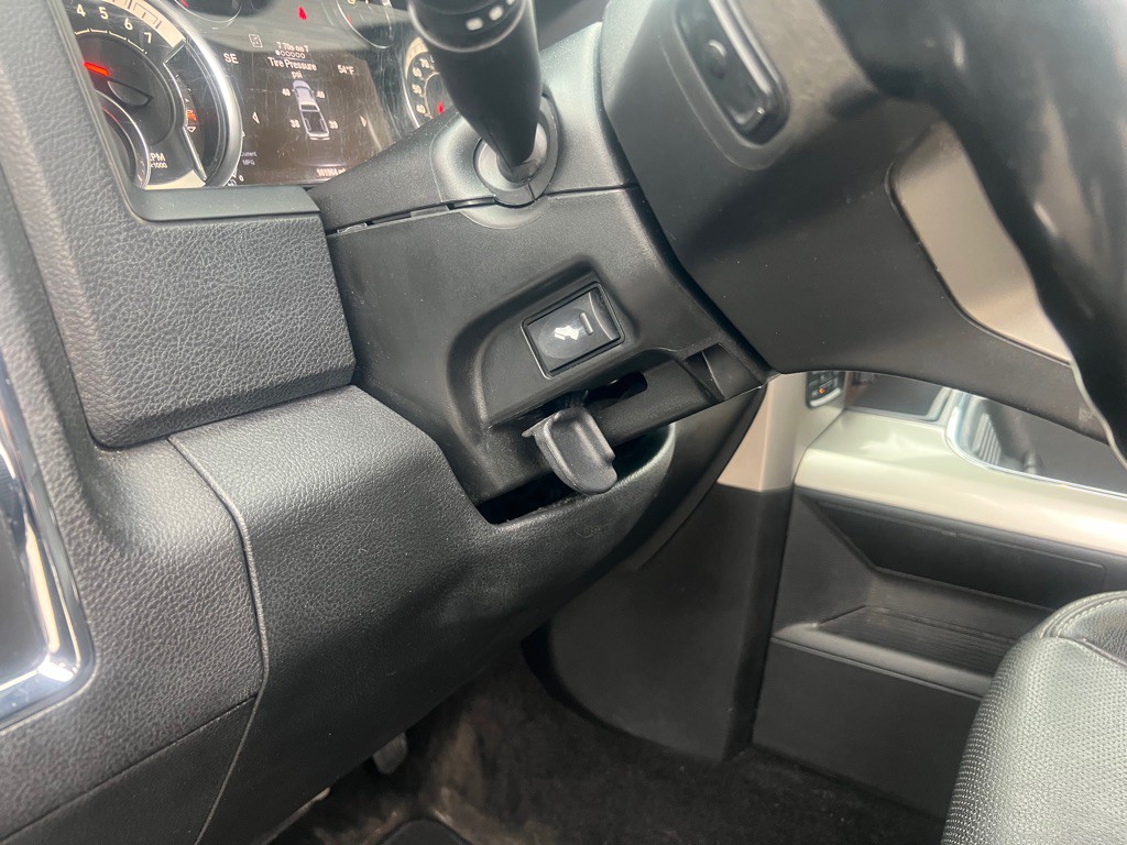 2017 RAM 1500 Image 32