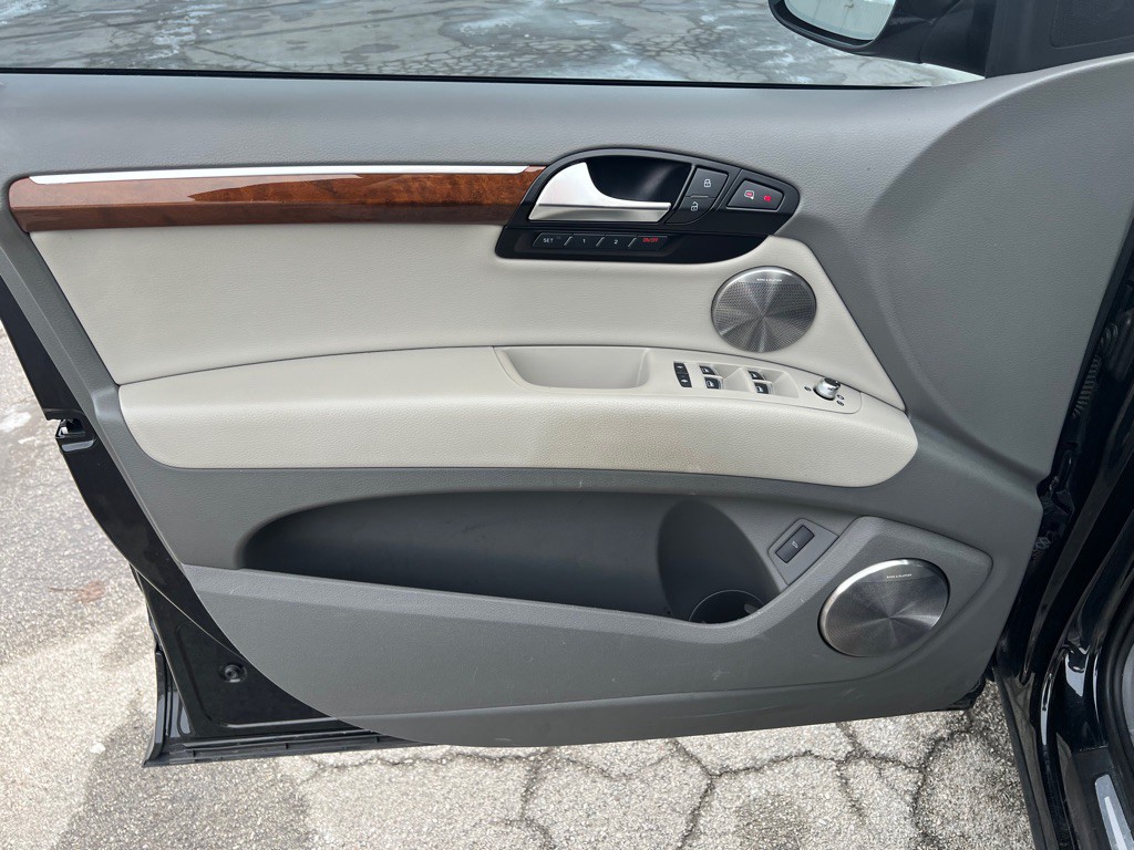 2013 Audi Q7 Image 11