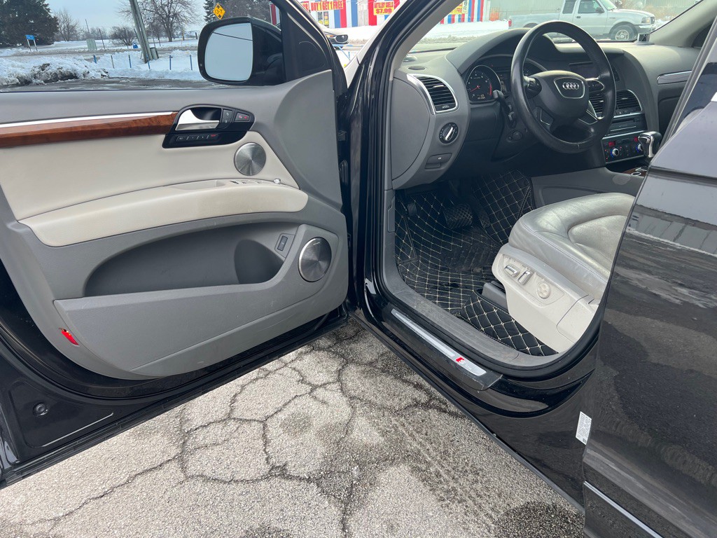 2013 Audi Q7 Image 12