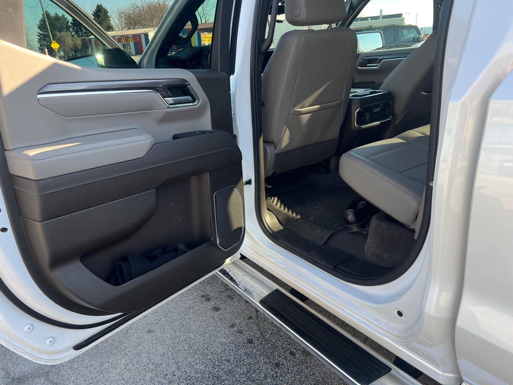 2022 Chevrolet Silverado 1500 Image 13