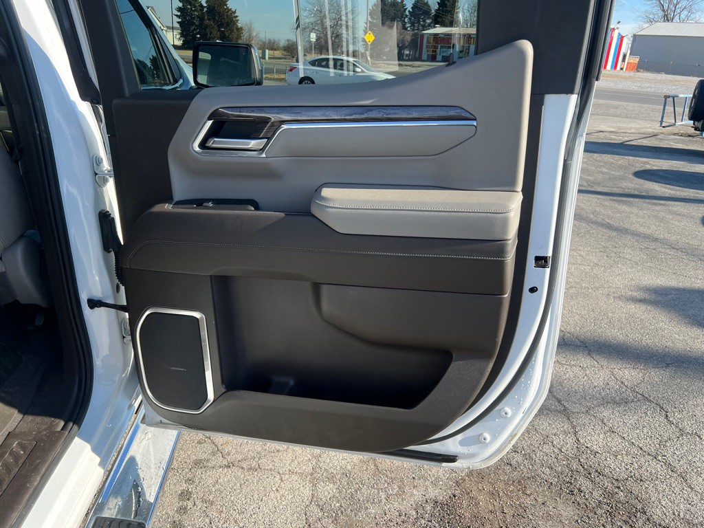 2022 Chevrolet Silverado 1500 Image 14