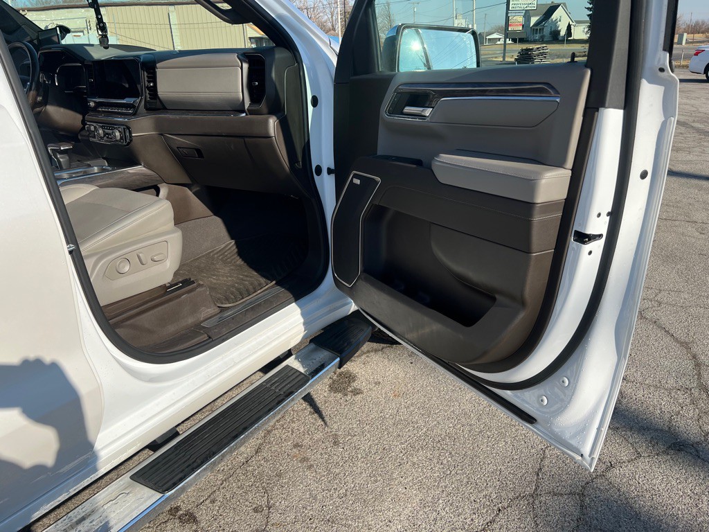 2022 Chevrolet Silverado 1500 Image 17