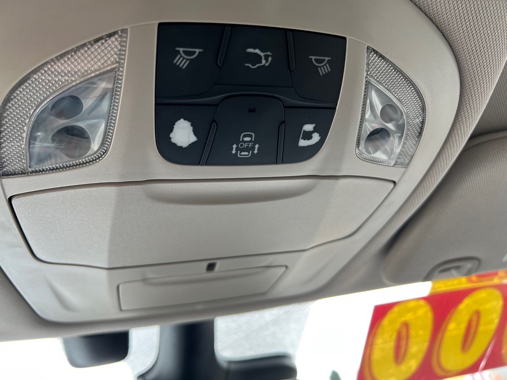 2017 Chrysler Pacifica Image 25