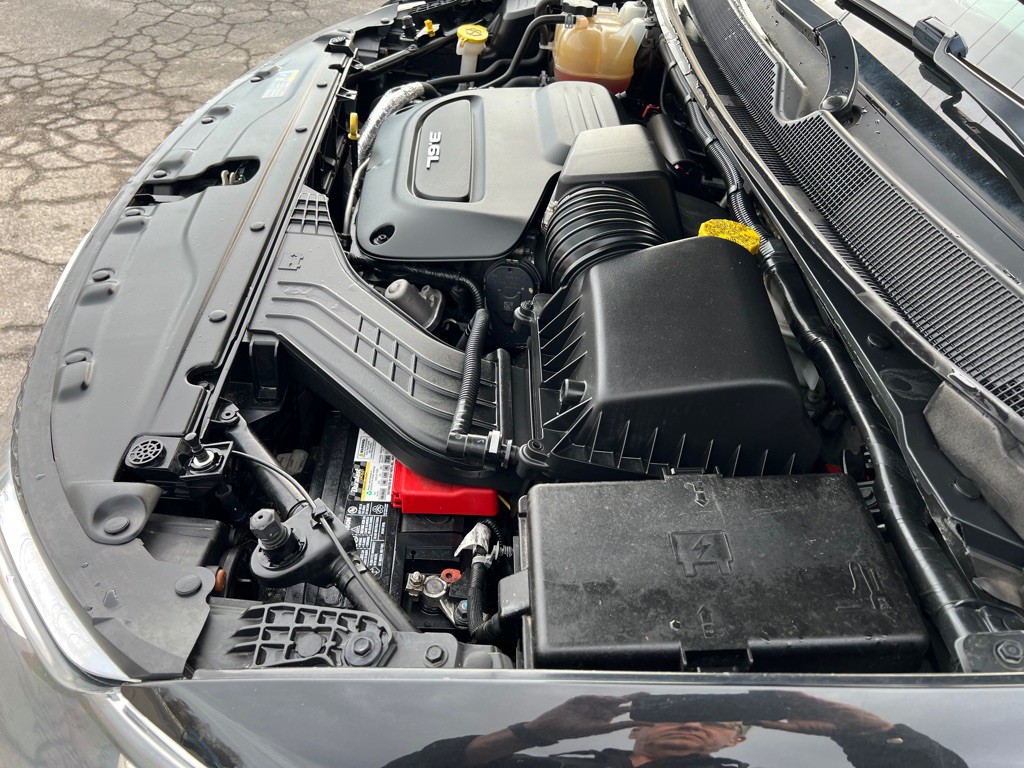 2017 Chrysler Pacifica Image 54