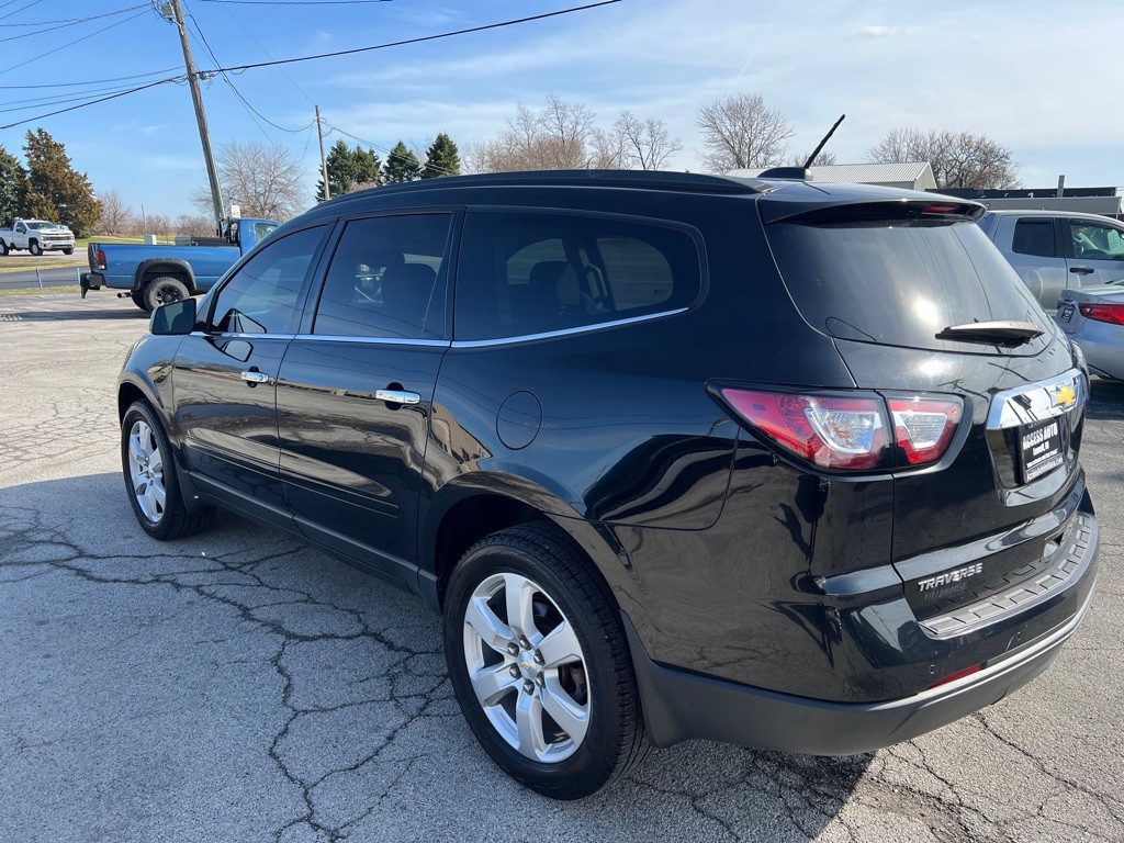 2017 Chevrolet Traverse Image 3