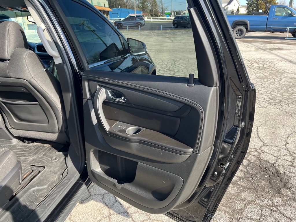 2017 Chevrolet Traverse Image 16
