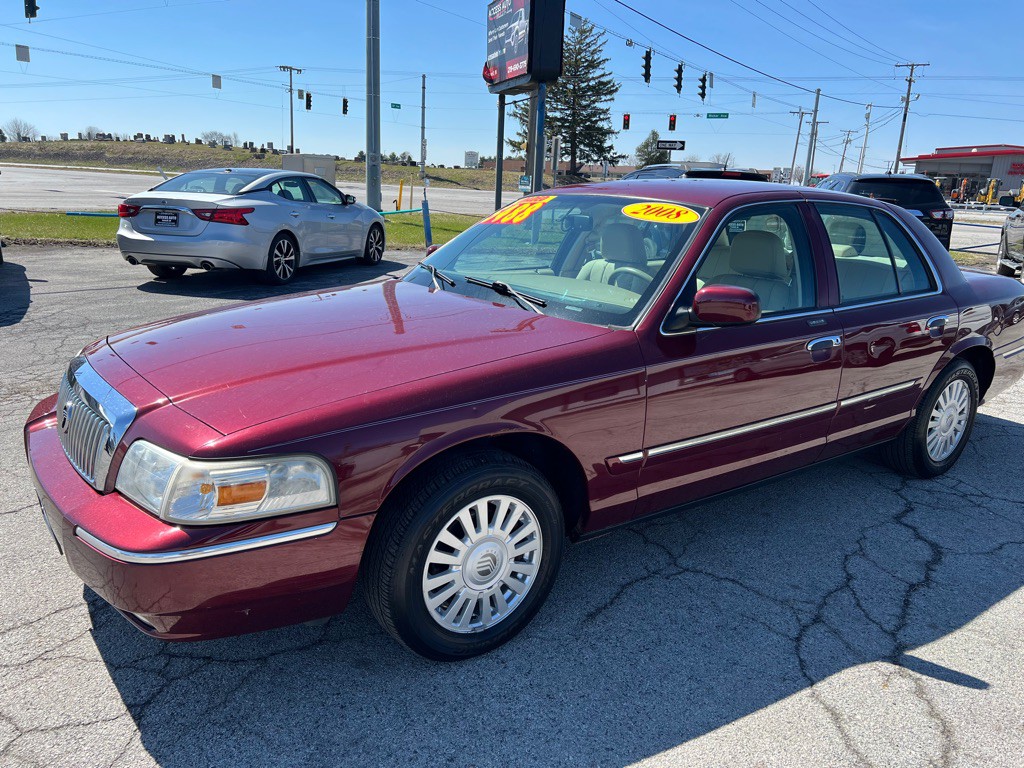 2008 Mercury Grand Marquis Image 1