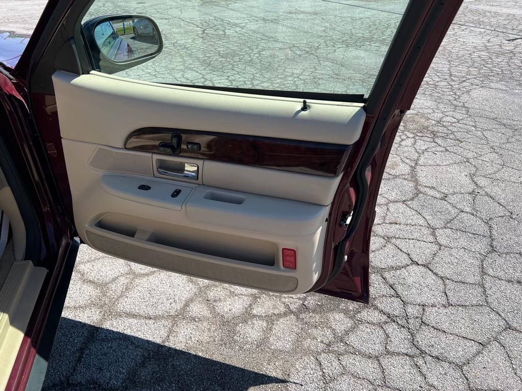 2008 Mercury Grand Marquis Image 40
