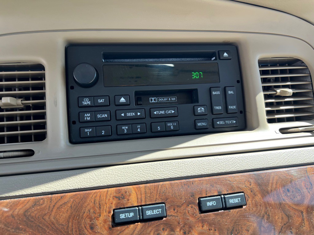 2008 Mercury Grand Marquis Image 48