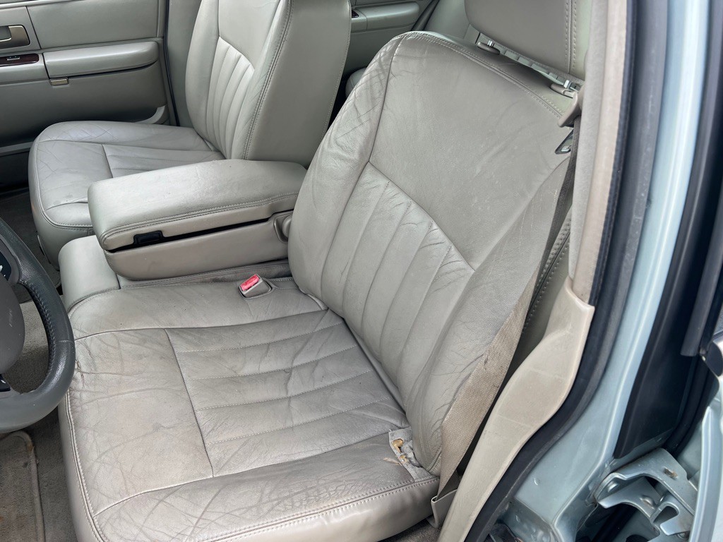 2007 Lincoln Town Car Image 28