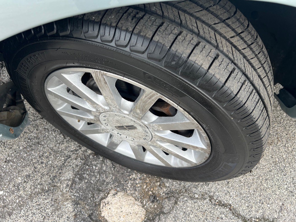 2007 Lincoln Town Car Image 37