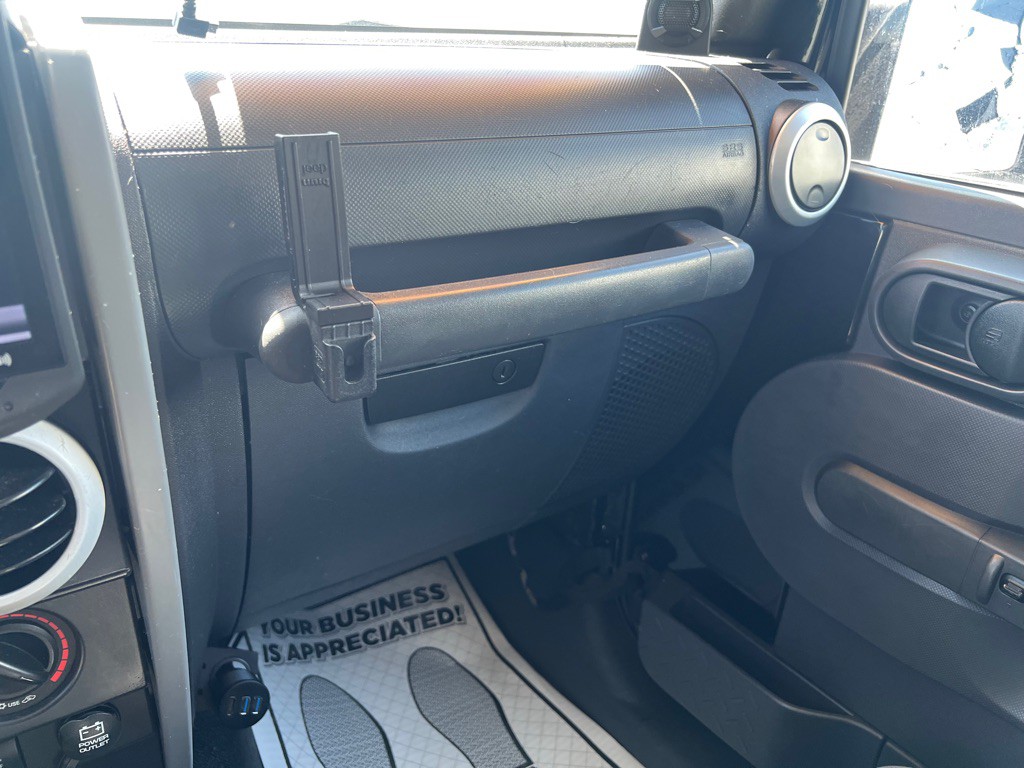 2009 Jeep Wrangler Image 14
