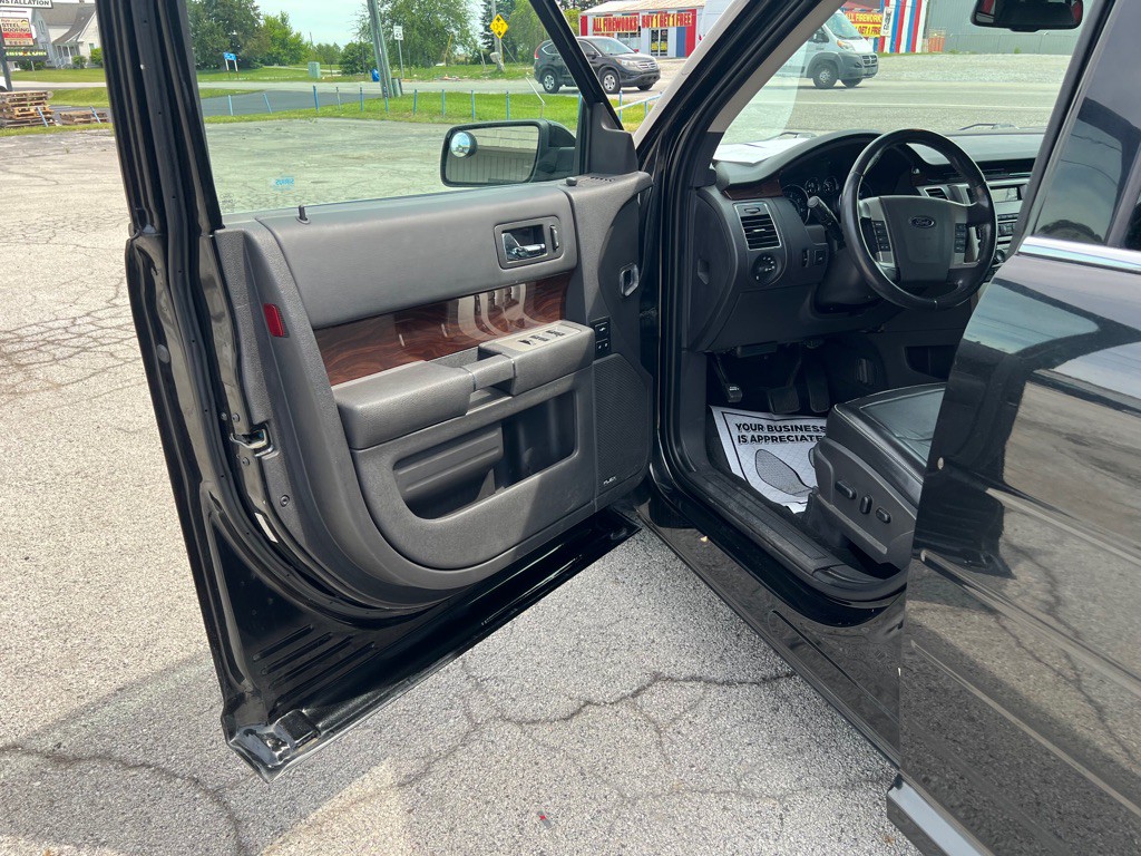 2011 Ford Flex Image 11