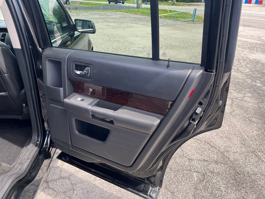 2011 Ford Flex Image 22