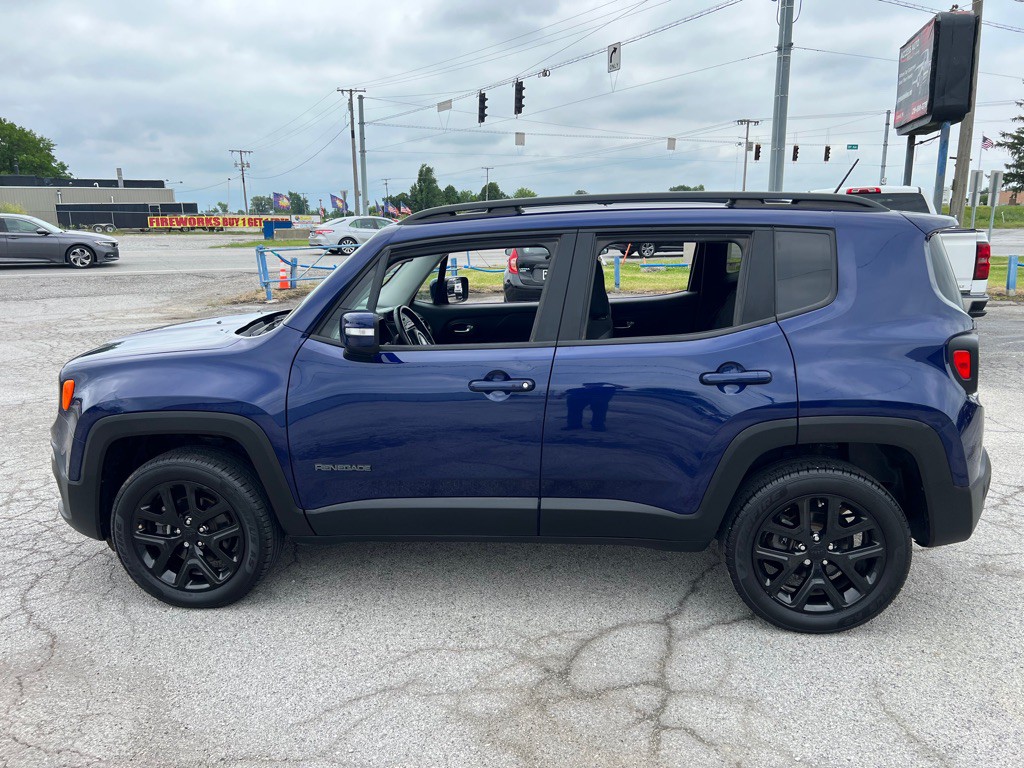 2017 Jeep Renegade Image 2