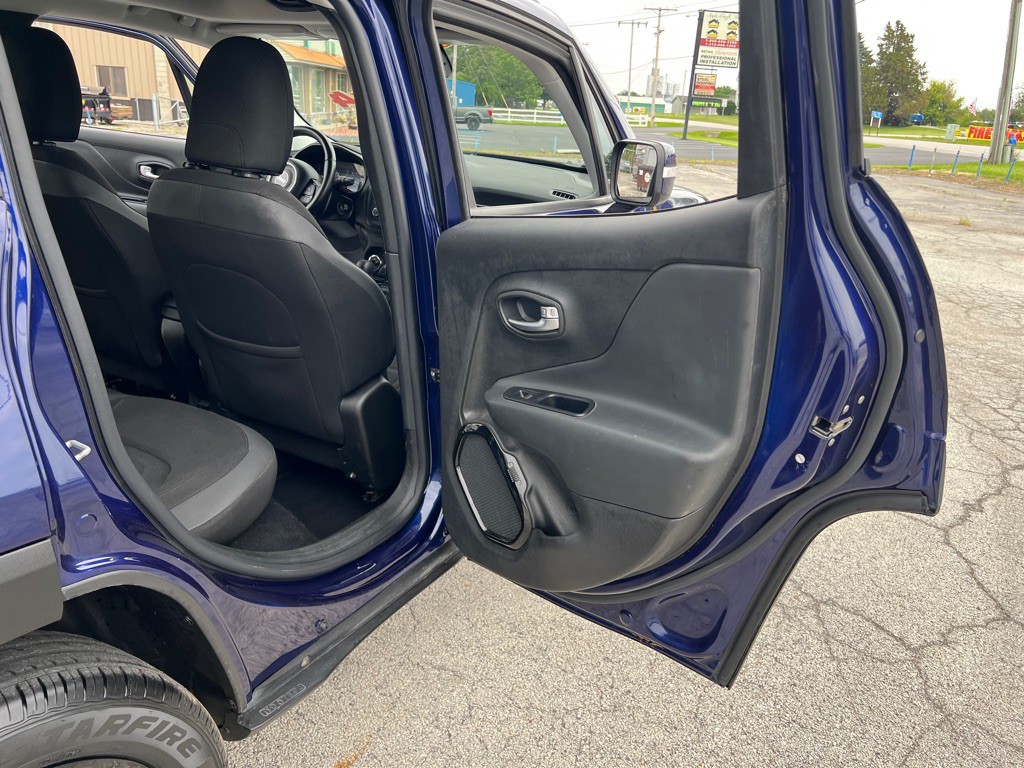 2017 Jeep Renegade Image 20