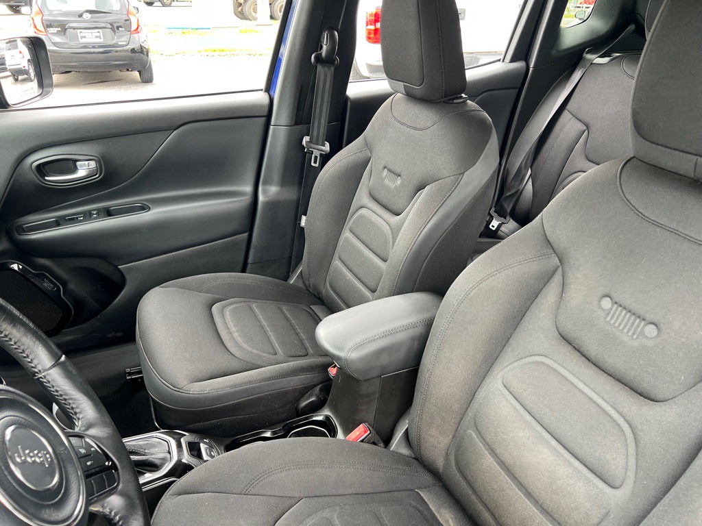 2017 Jeep Renegade Image 35