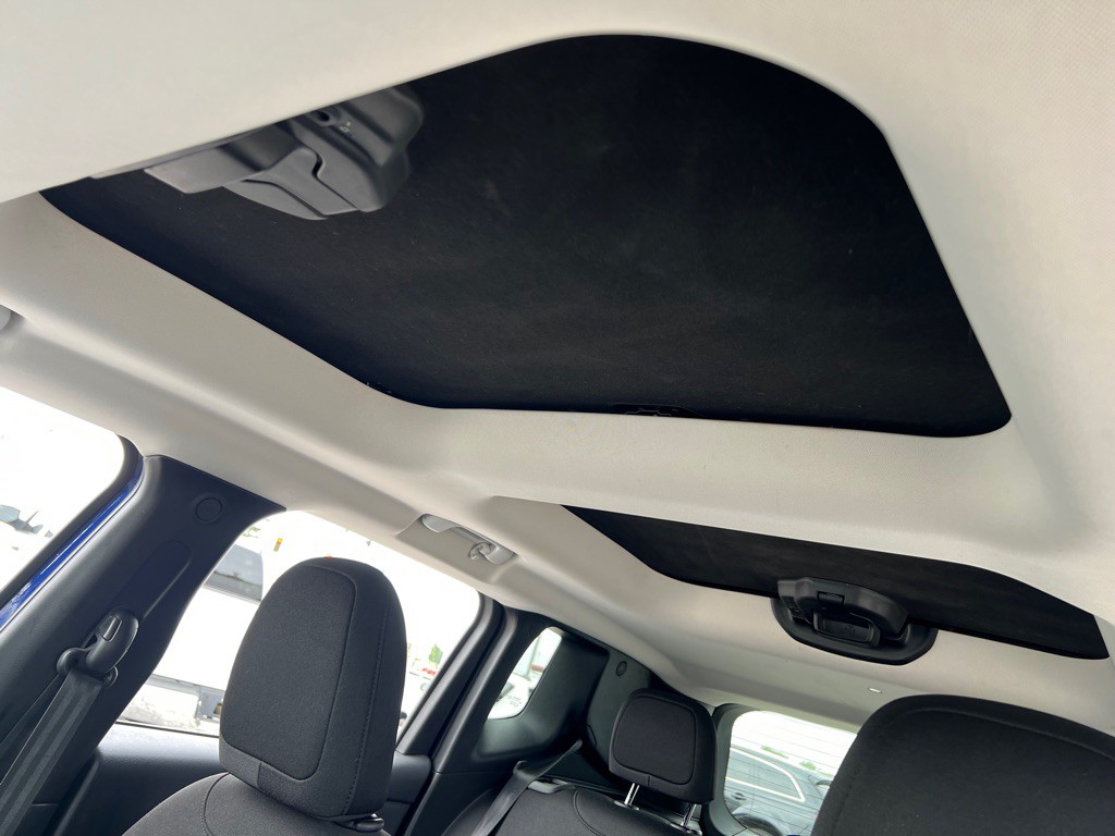 2017 Jeep Renegade Image 37