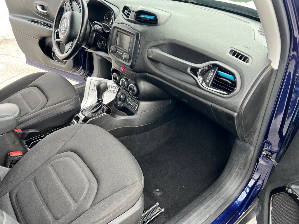 2017 Jeep Renegade Image 43