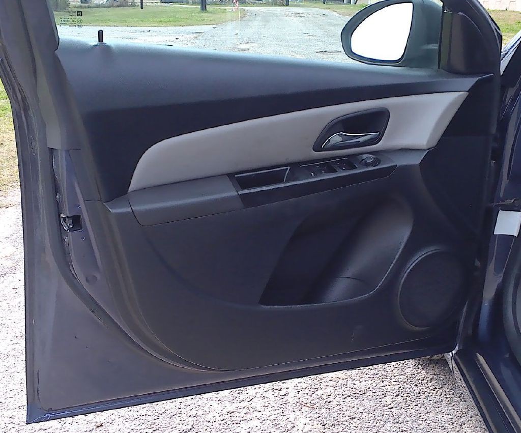 2013 Chevrolet Cruze Image 15