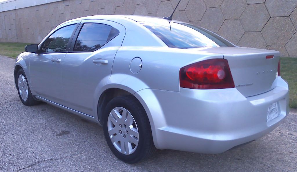 2012 Dodge Avenger Image 5