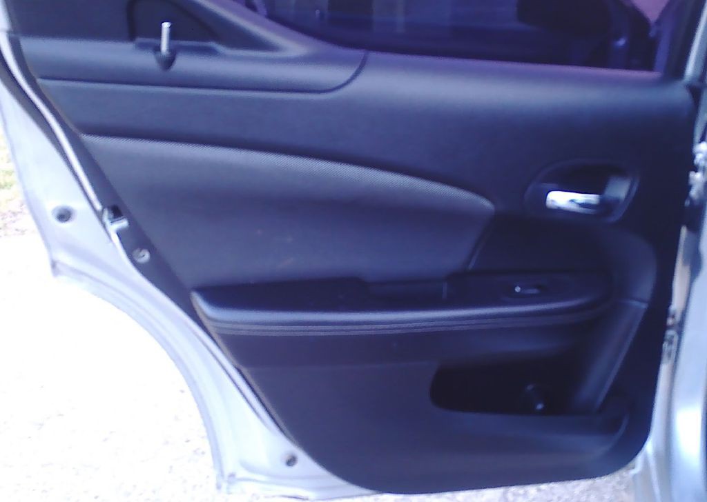 2012 Dodge Avenger Image 16