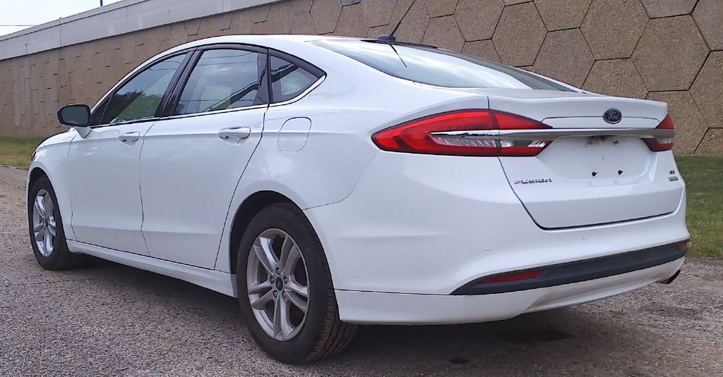 2018 Ford Fusion Image 5