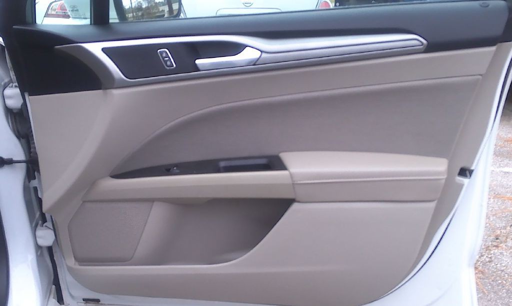 2018 Ford Fusion Image 17