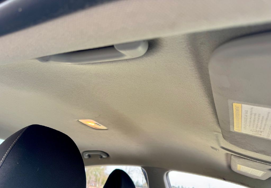 2017 Kia Forte Image 19